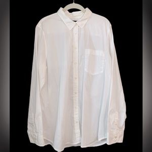 Banana Republic. Women’s Size XL Button Down Shirt.